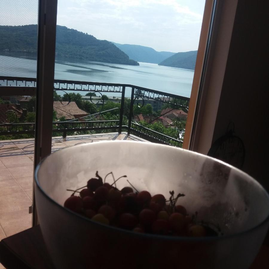 Вилла Casa Lui Marc Оршова Экстерьер фото